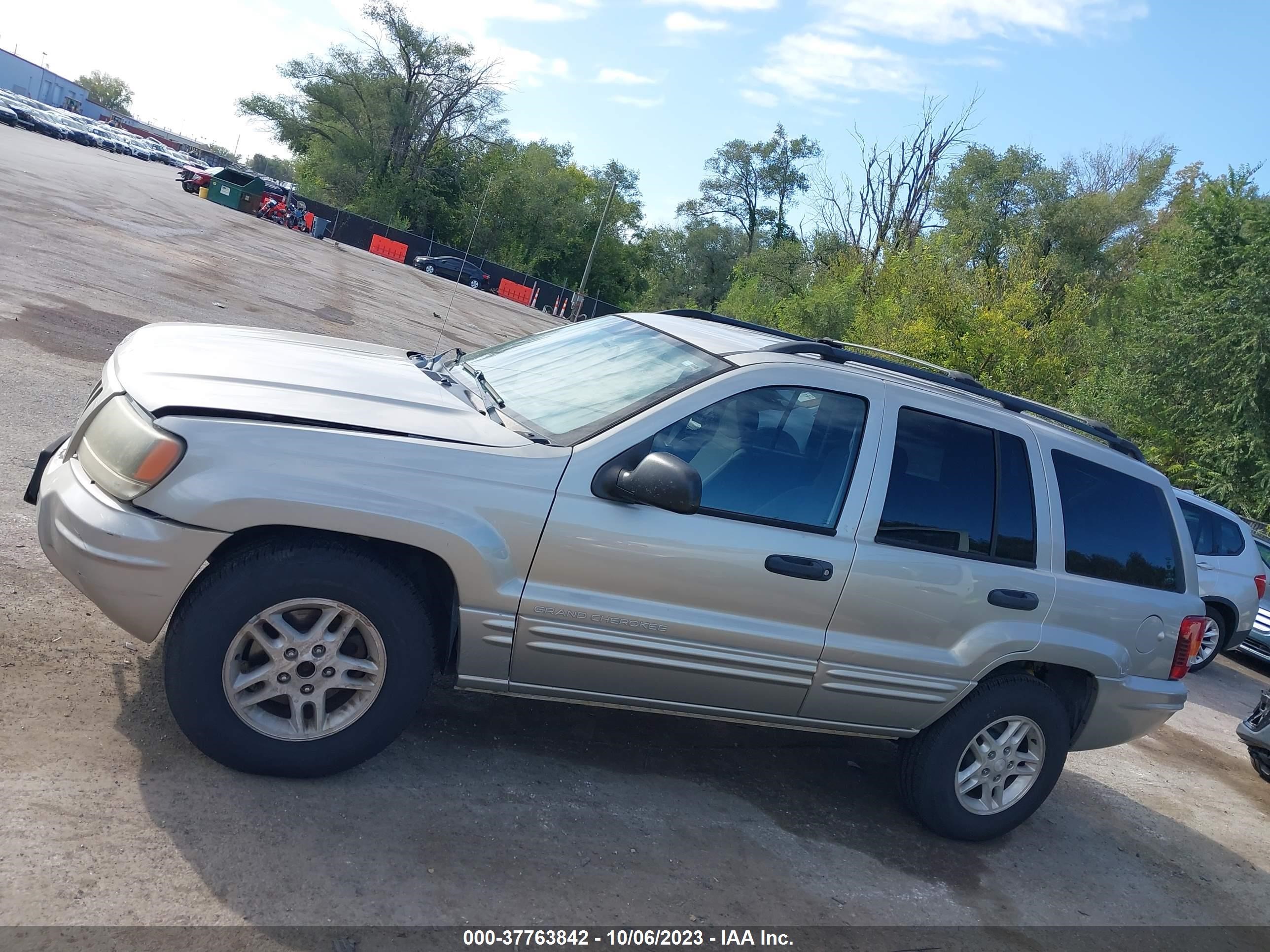 Photo 13 VIN: 1J4GX48S34C268630 - JEEP GRAND CHEROKEE 