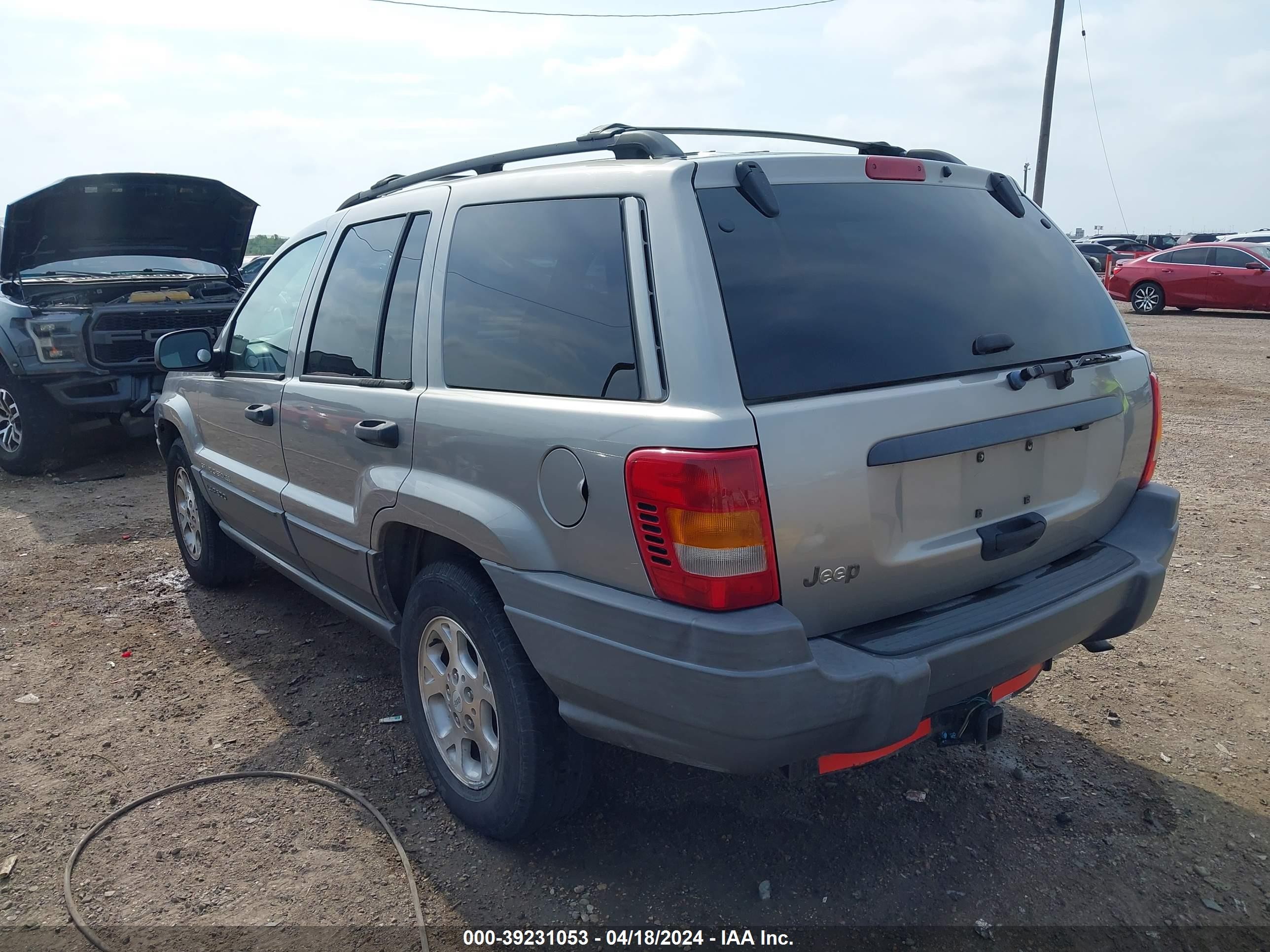 Photo 2 VIN: 1J4GX48S61C507051 - JEEP GRAND CHEROKEE 