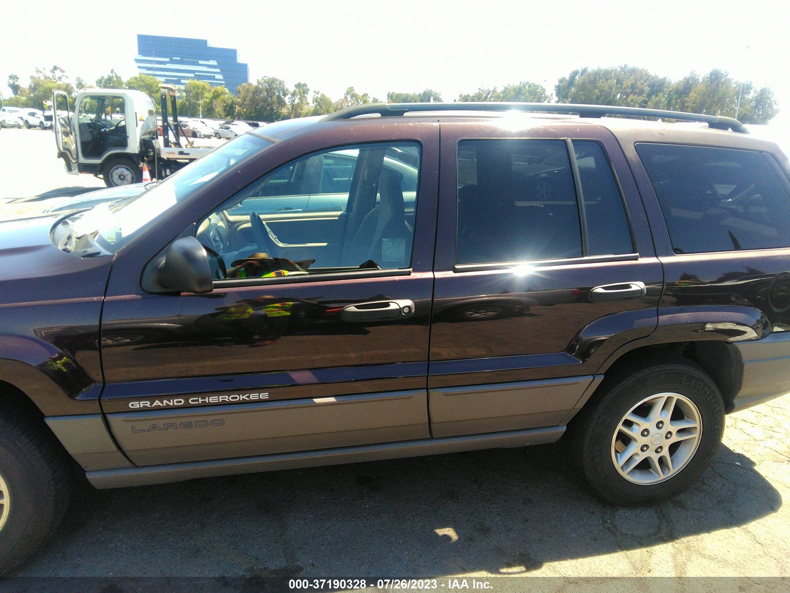 Photo 13 VIN: 1J4GX48S64C255144 - JEEP GRAND CHEROKEE 