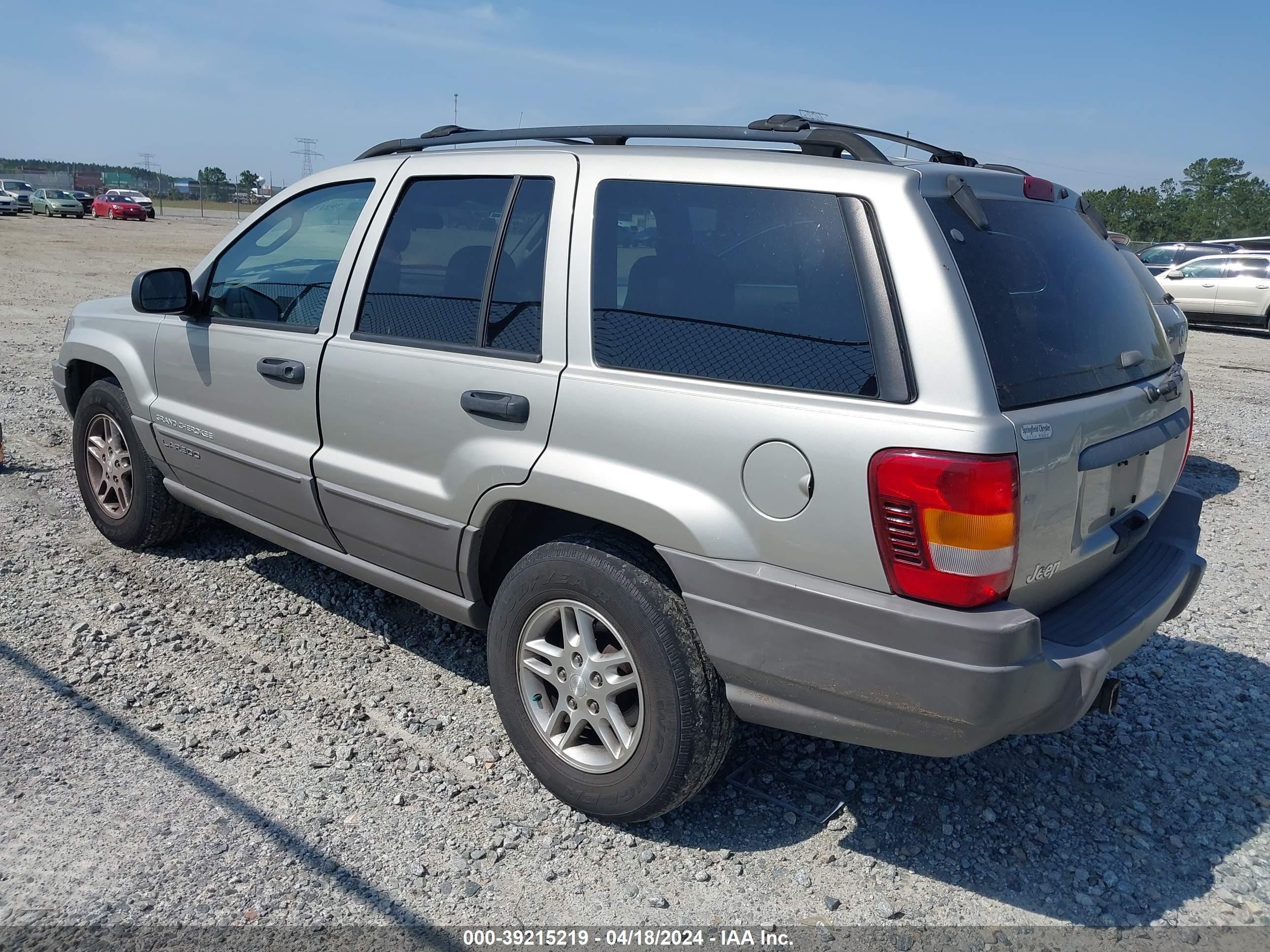 Photo 2 VIN: 1J4GX48S73C520569 - JEEP GRAND CHEROKEE 