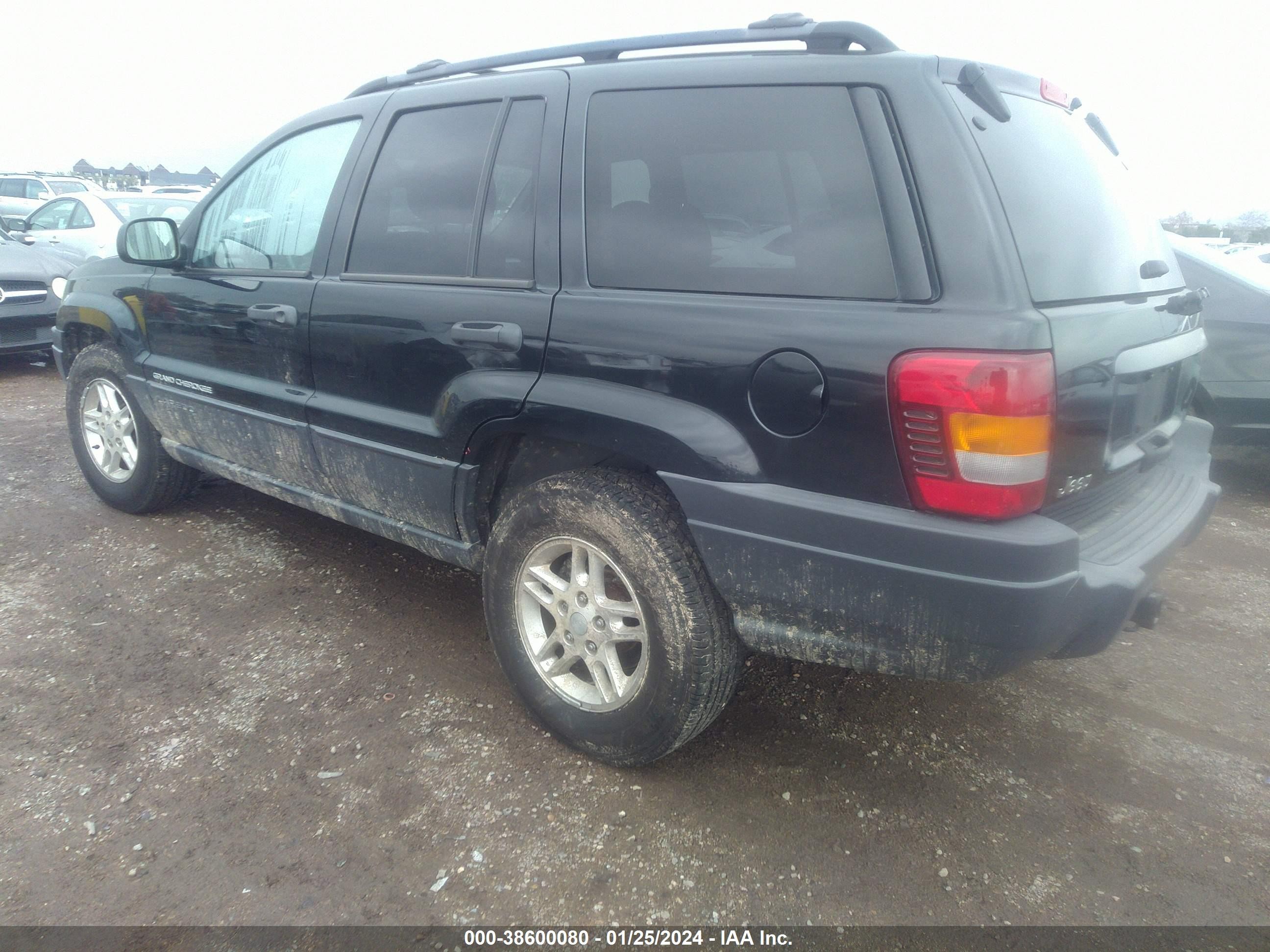 Photo 2 VIN: 1J4GX48SX4C183168 - JEEP GRAND CHEROKEE 