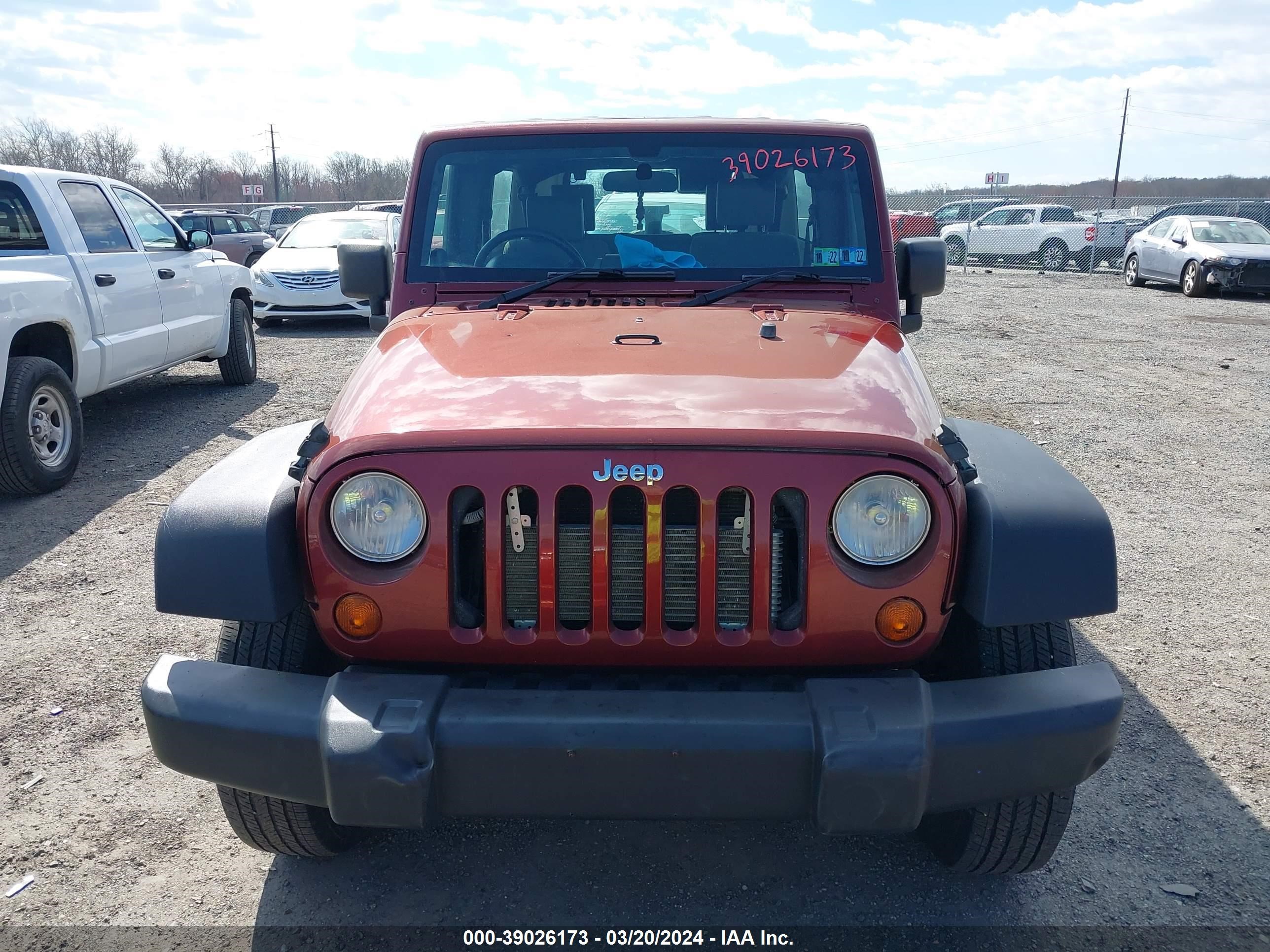 Photo 11 VIN: 1J4GZ39139L756879 - JEEP WRANGLER 