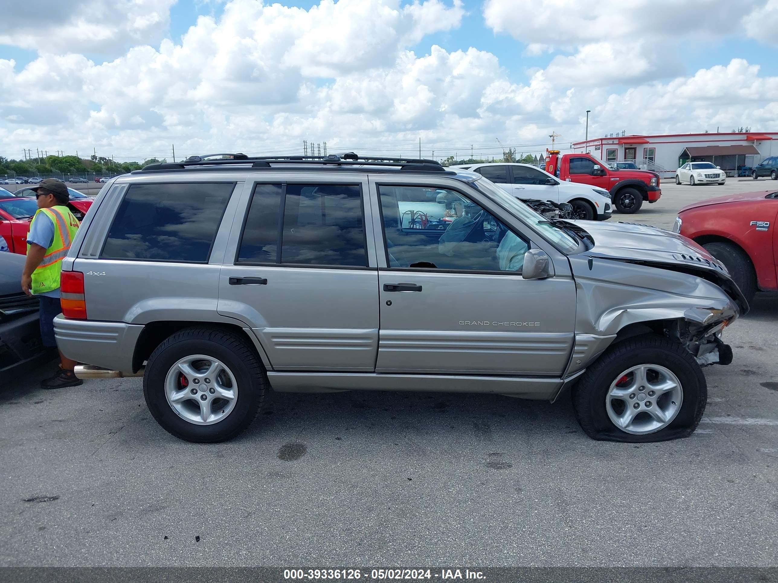 Photo 12 VIN: 1J4GZ88ZXWC133954 - JEEP GRAND CHEROKEE 