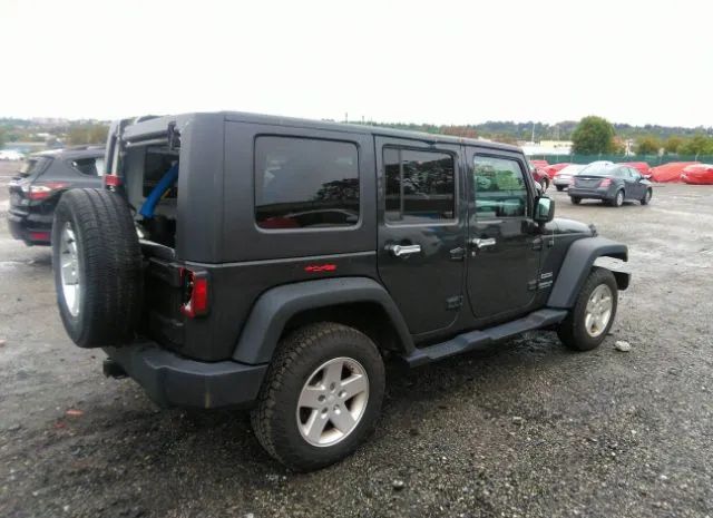 Photo 3 VIN: 1J4HA3H12AL127616 - JEEP WRANGLER 