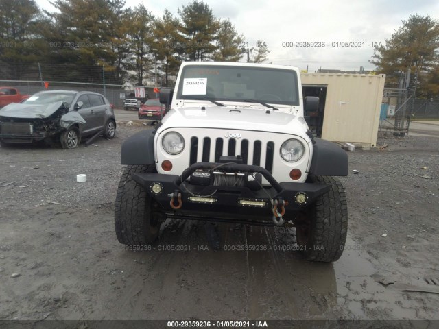 Photo 5 VIN: 1J4HA3H14AL163730 - JEEP WRANGLER UNLIMITED 