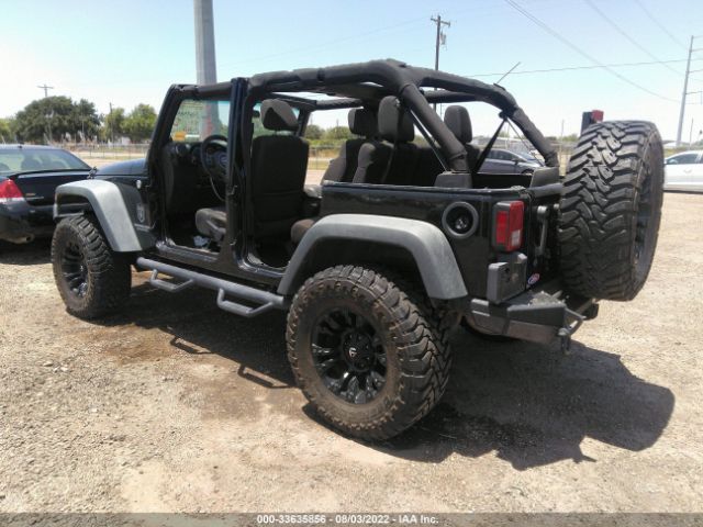 Photo 2 VIN: 1J4HA3H14BL598622 - JEEP WRANGLER UNLIMITED 