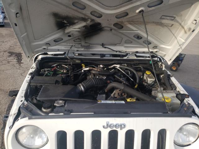 Photo 6 VIN: 1J4HA3H17AL213133 - JEEP WRANGLER U 