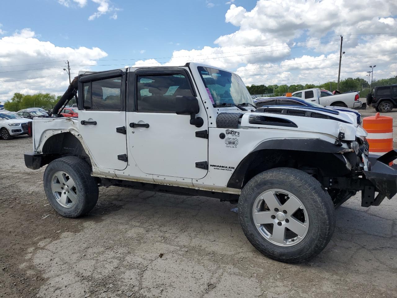 Photo 3 VIN: 1J4HA3H18BL570225 - JEEP WRANGLER 