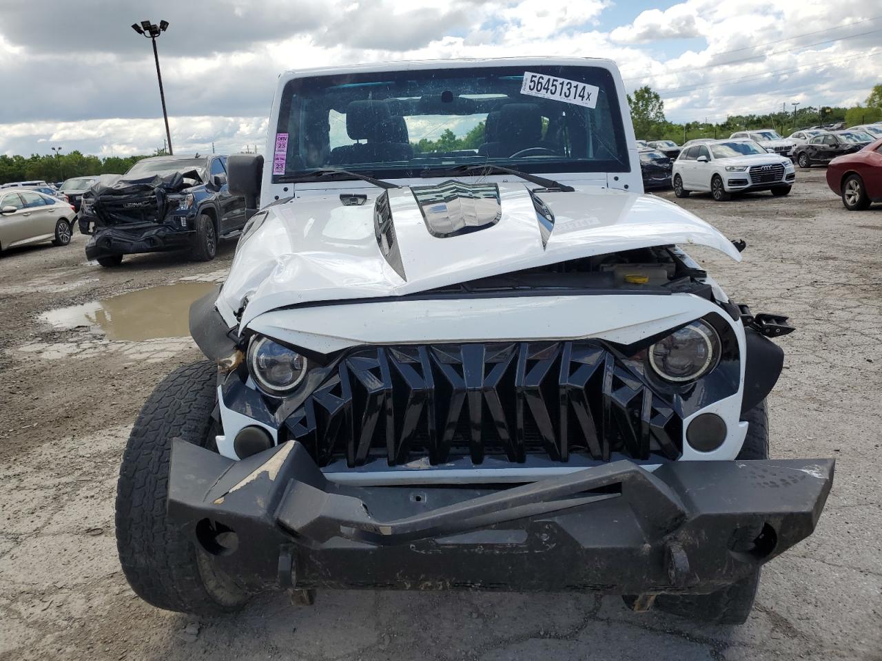 Photo 4 VIN: 1J4HA3H18BL570225 - JEEP WRANGLER 