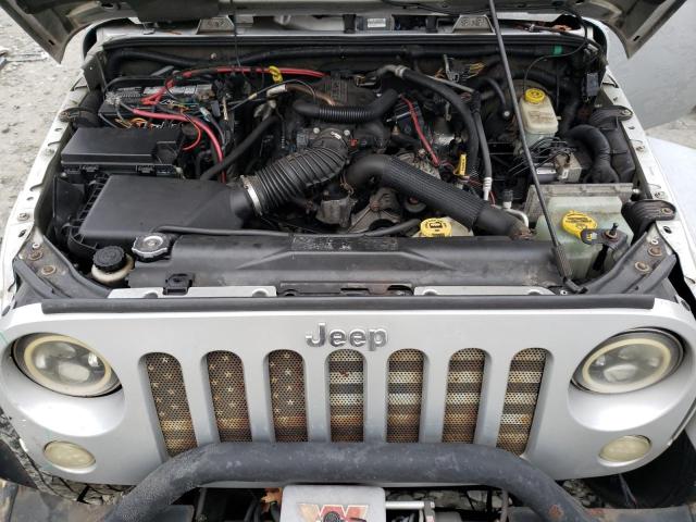 Photo 10 VIN: 1J4HA5H13BL506850 - JEEP WRANGLER 