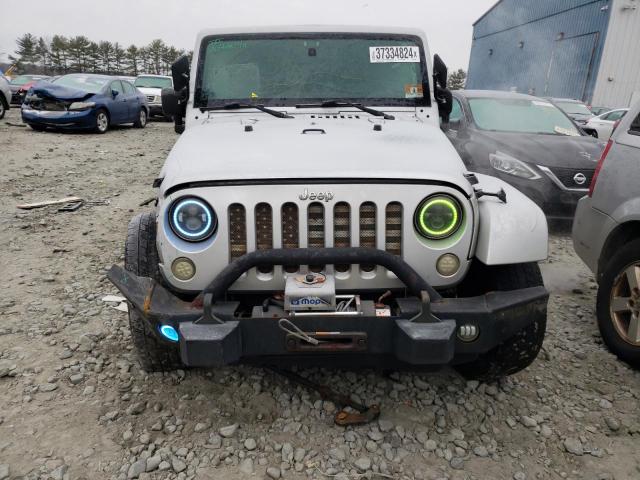 Photo 4 VIN: 1J4HA5H13BL506850 - JEEP WRANGLER 