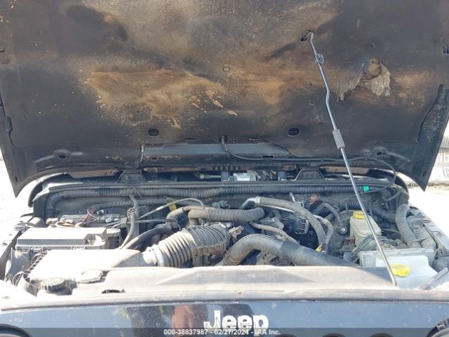 Photo 9 VIN: 1J4HA5H13BL617835 - JEEP WRANGLER UNLIMITED 