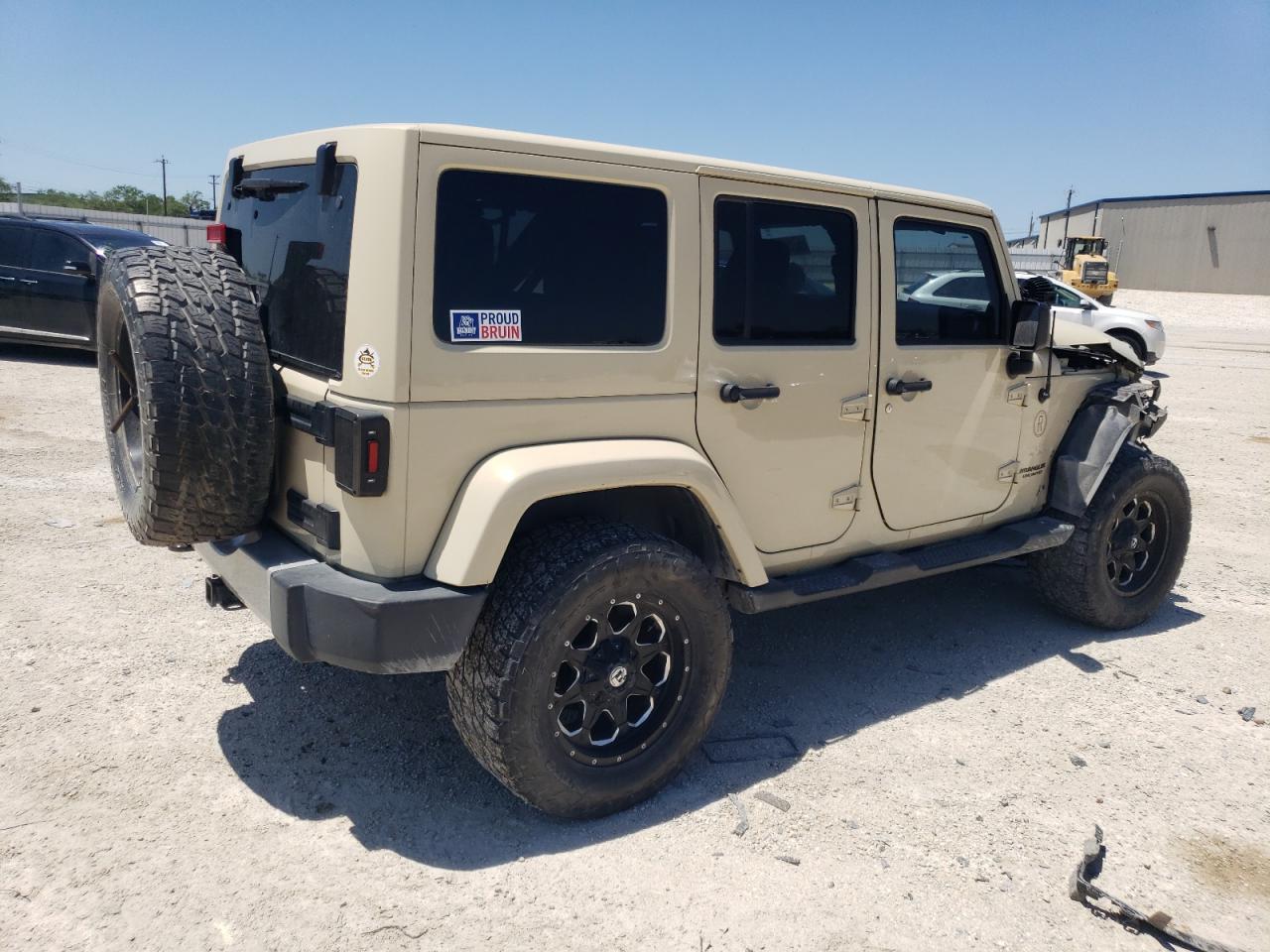 Photo 2 VIN: 1J4HA5H16BL516563 - JEEP WRANGLER 