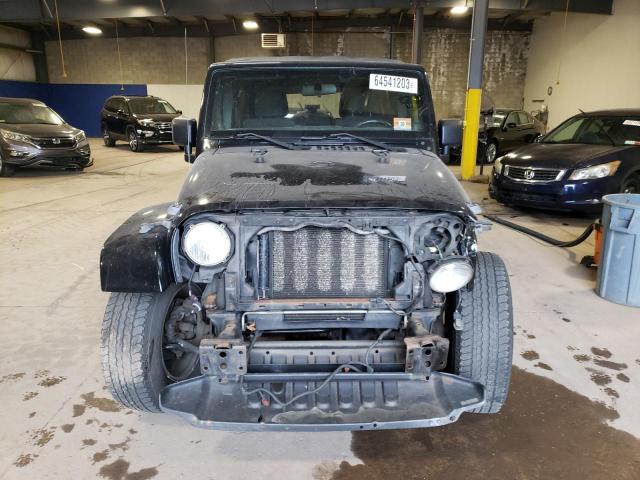 Photo 4 VIN: 1J4HA5H16BL627162 - JEEP WRANGLER U 