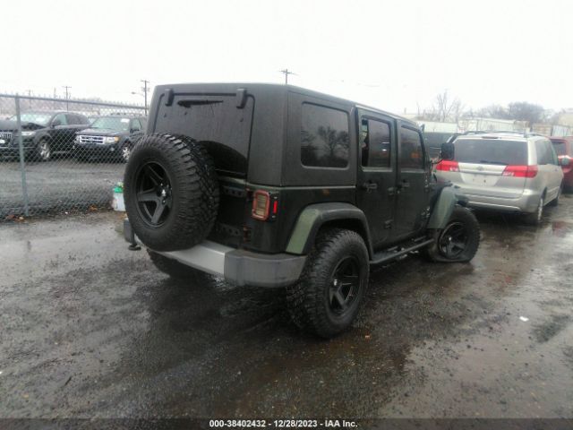 Photo 3 VIN: 1J4HA5H17AL186074 - JEEP WRANGLER UNLIMITED 