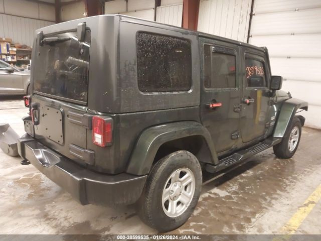 Photo 3 VIN: 1J4HA5H18AL125784 - JEEP WRANGLER UNLIMITED 