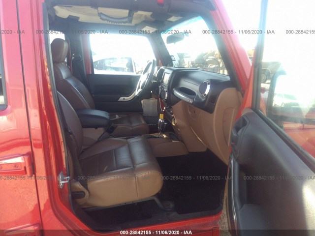 Photo 4 VIN: 1J4HA5H19BL618066 - JEEP WRANGLER UNLIMITED 