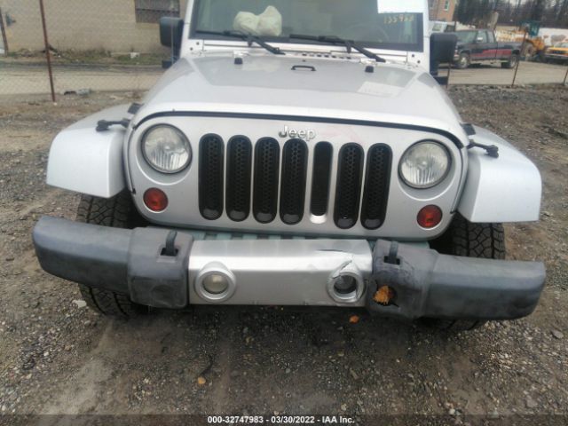 Photo 5 VIN: 1J4HA5H1XAL135958 - JEEP WRANGLER UNLIMITED 