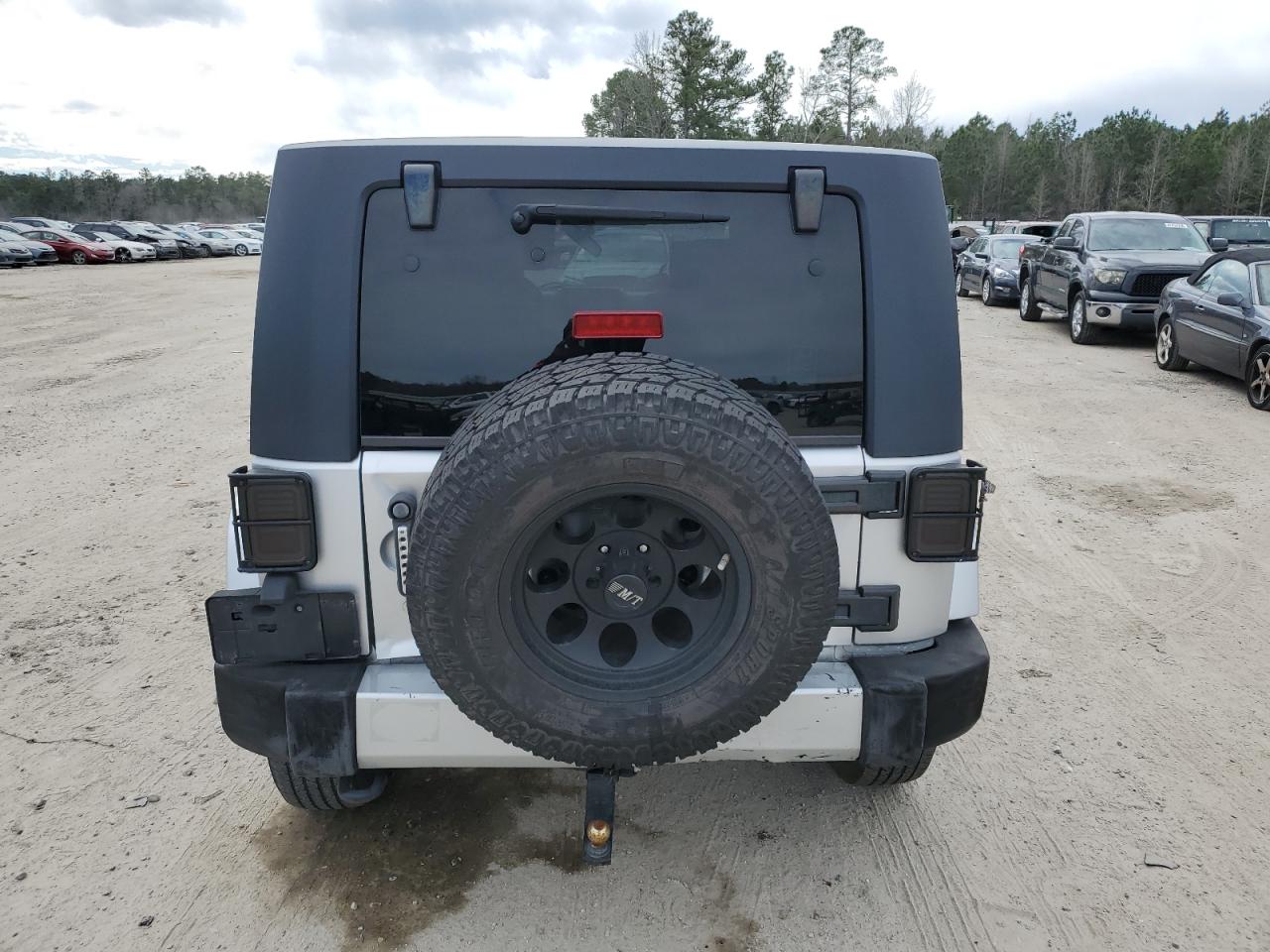 Photo 5 VIN: 1J4HB5H15AL136321 - JEEP WRANGLER 