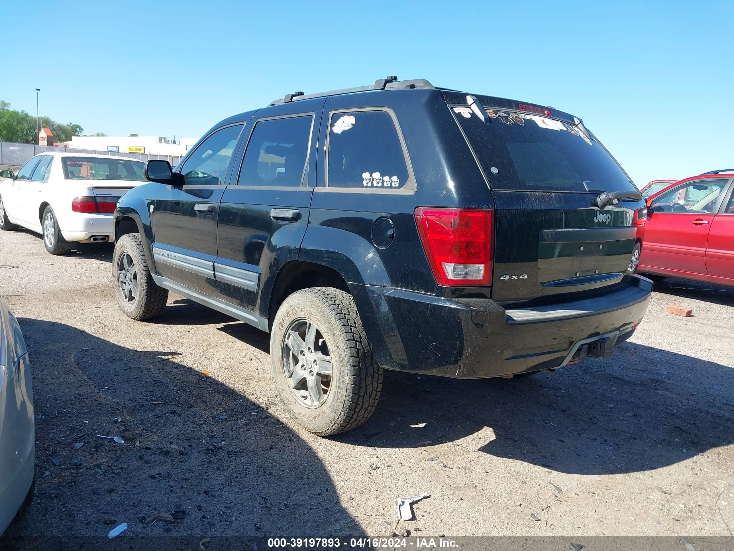 Photo 2 VIN: 1J4HR48NX5C701970 - JEEP GRAND CHEROKEE 