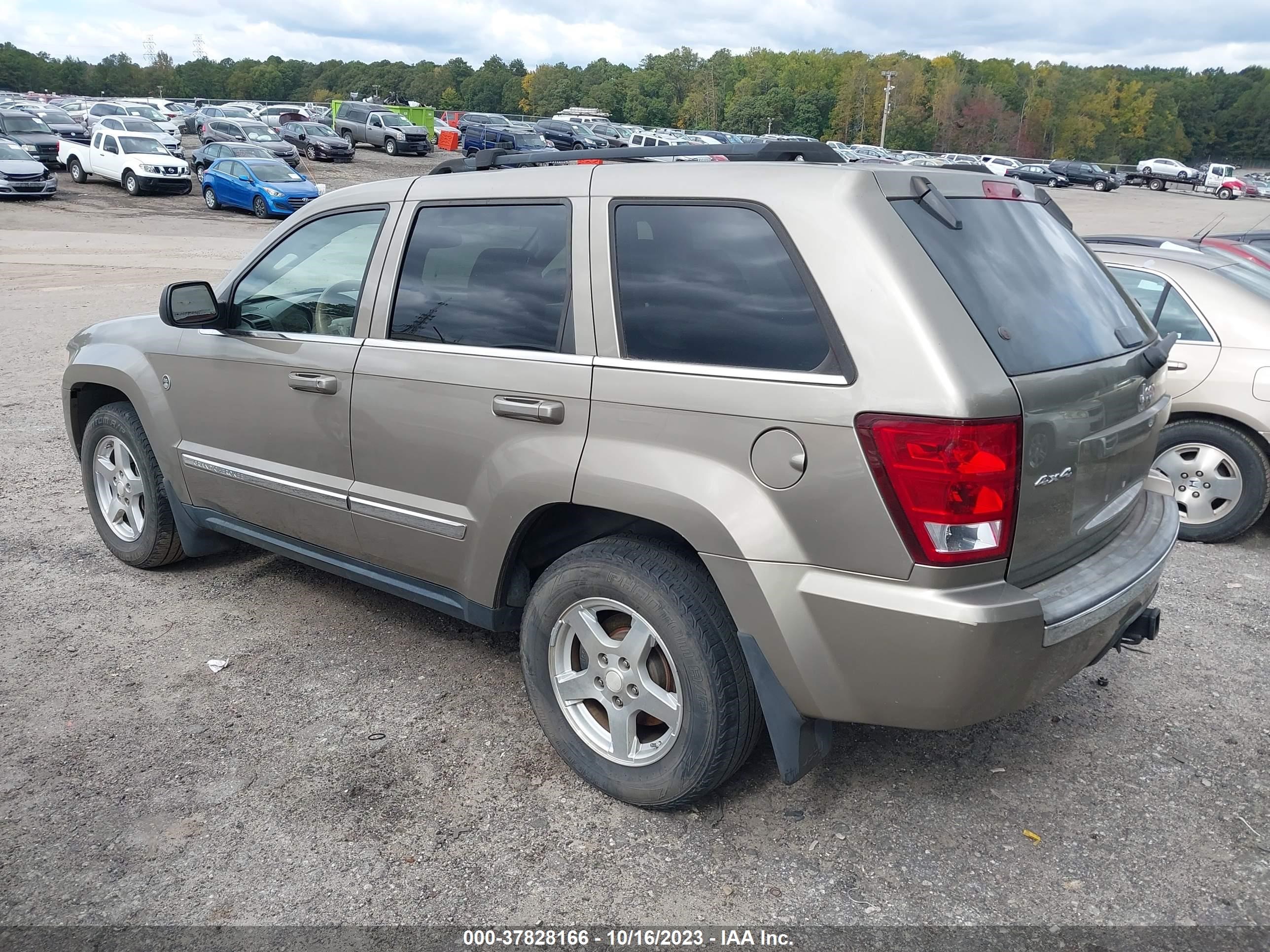 Photo 2 VIN: 1J4HR58245C555058 - JEEP GRAND CHEROKEE 