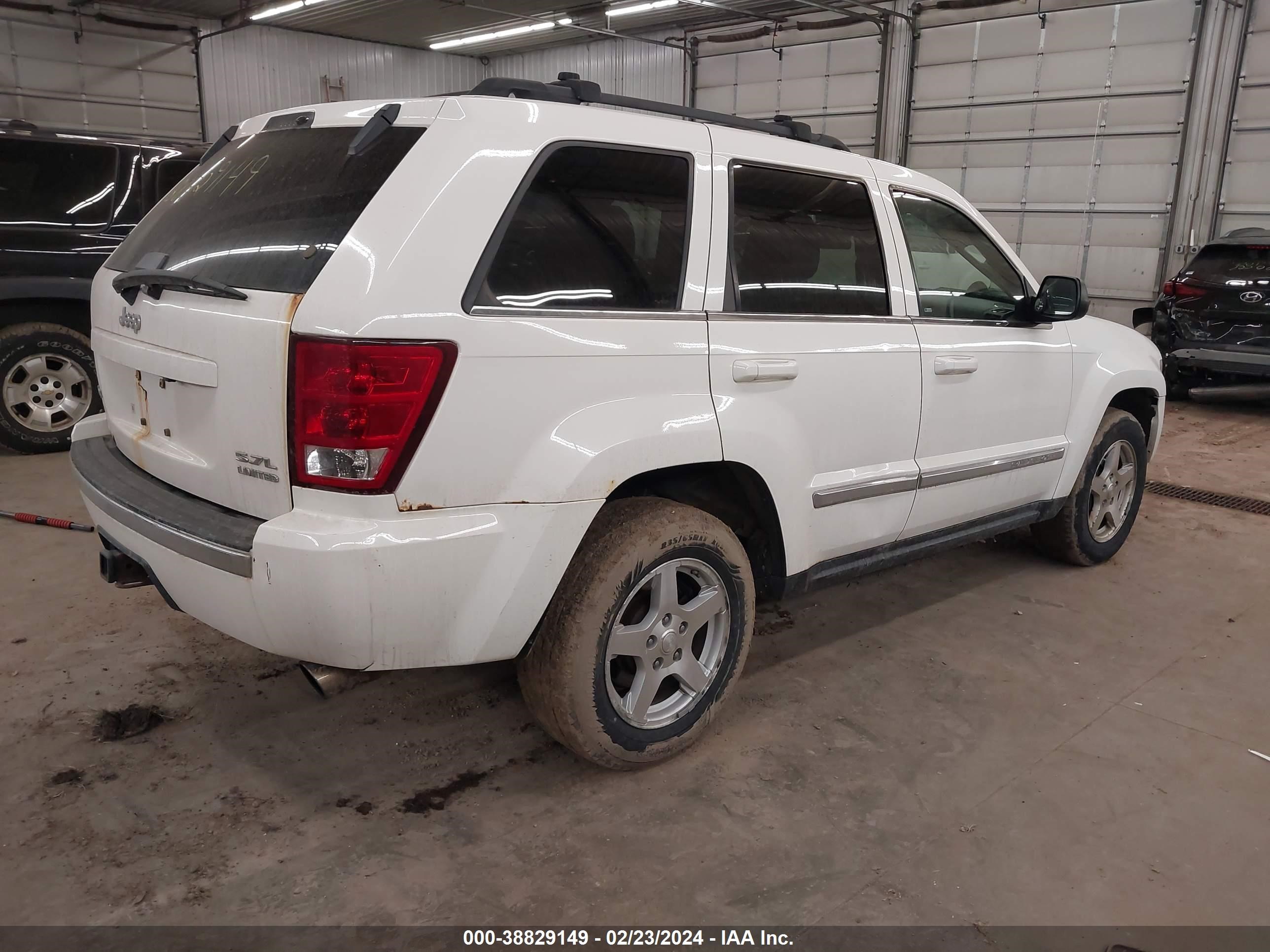 Photo 3 VIN: 1J4HR582X5C729442 - JEEP GRAND CHEROKEE 