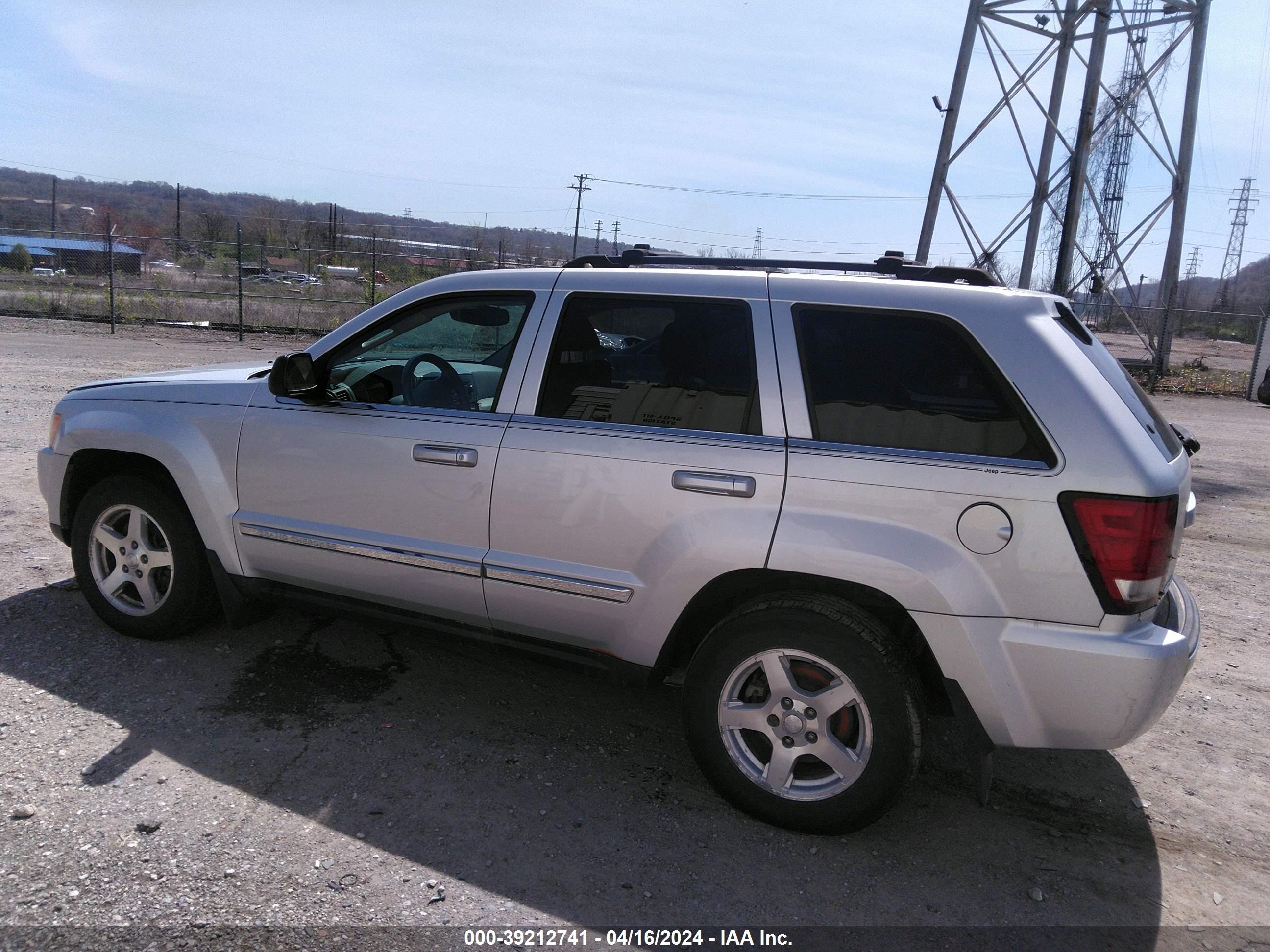 Photo 13 VIN: 1J4HR58N35C544448 - JEEP GRAND CHEROKEE 