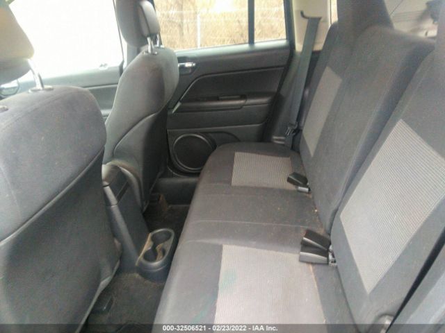 Photo 7 VIN: 1J4NF1FB0BD226483 - JEEP COMPASS 