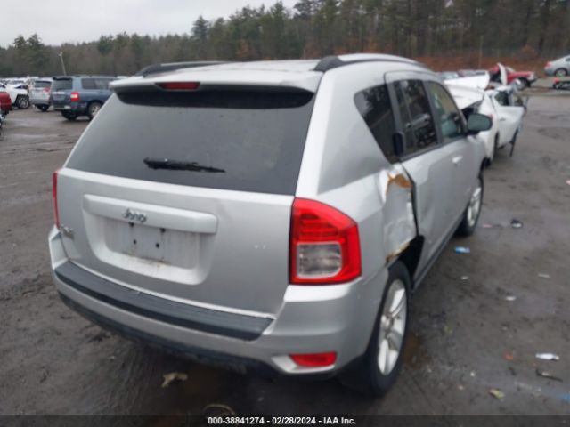 Photo 3 VIN: 1J4NF1FB0BD248306 - JEEP COMPASS 