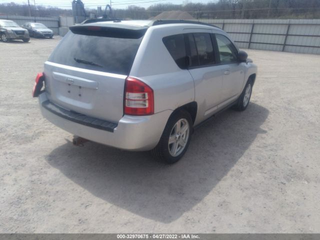 Photo 3 VIN: 1J4NF1FB1AD623683 - JEEP COMPASS 