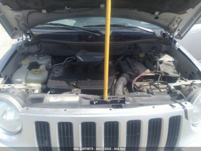 Photo 9 VIN: 1J4NF1FB1AD623683 - JEEP COMPASS 