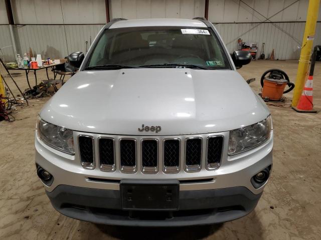 Photo 4 VIN: 1J4NF1FB1BD135187 - JEEP COMPASS 