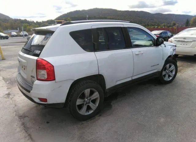 Photo 3 VIN: 1J4NF1FB1BD239307 - JEEP COMPASS 