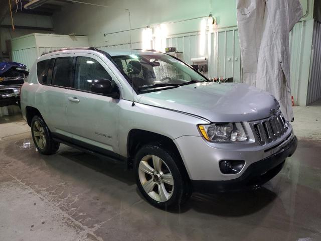 Photo 3 VIN: 1J4NF1FB1BD257970 - JEEP COMPASS 