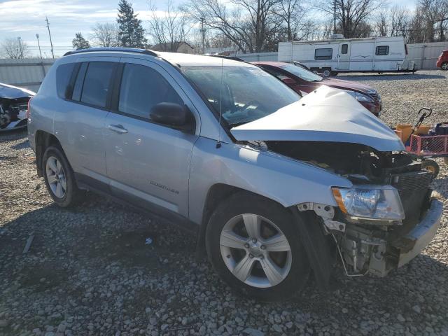 Photo 3 VIN: 1J4NF1FB2BD135103 - JEEP COMPASS 