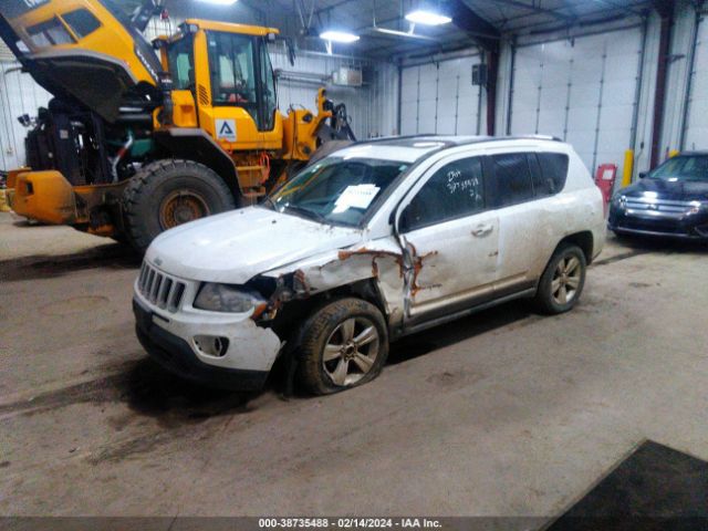 Photo 1 VIN: 1J4NF1FB2BD135196 - JEEP COMPASS 