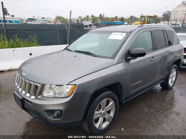 Photo 1 VIN: 1J4NF1FB2BD204971 - JEEP COMPASS 