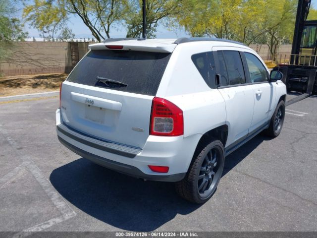 Photo 3 VIN: 1J4NF1FB2BD250686 - JEEP COMPASS 