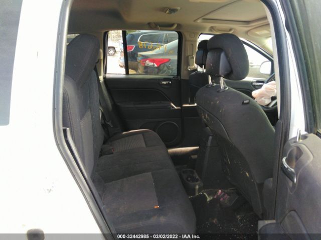 Photo 7 VIN: 1J4NF1FB2BD266502 - JEEP COMPASS 