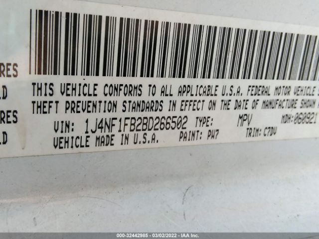 Photo 8 VIN: 1J4NF1FB2BD266502 - JEEP COMPASS 