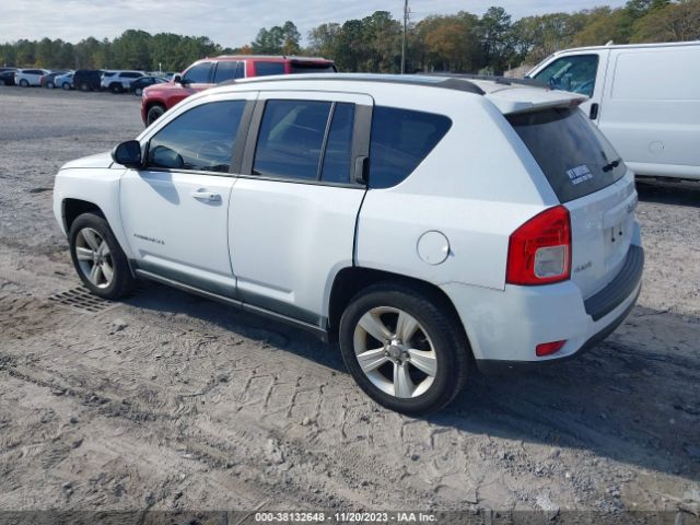 Photo 2 VIN: 1J4NF1FB2BD279024 - JEEP COMPASS 