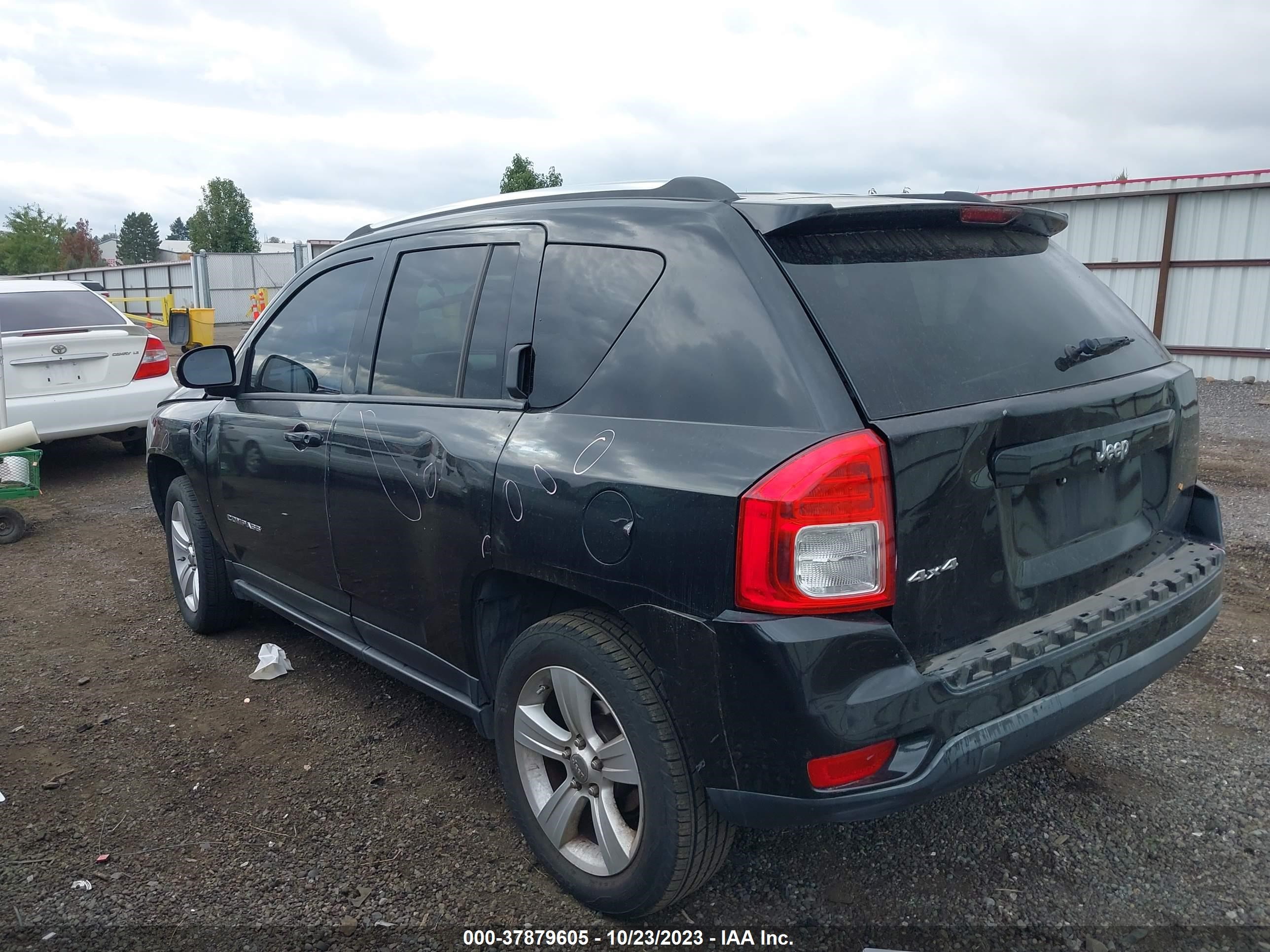 Photo 2 VIN: 1J4NF1FB3BD141783 - JEEP COMPASS 