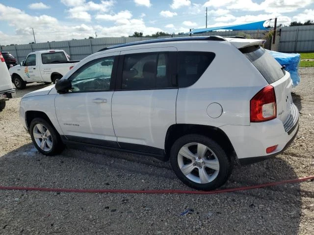 Photo 1 VIN: 1J4NF1FB3BD158678 - JEEP COMPASS SP 