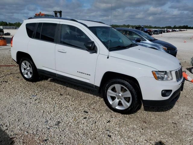 Photo 3 VIN: 1J4NF1FB3BD158678 - JEEP COMPASS SP 