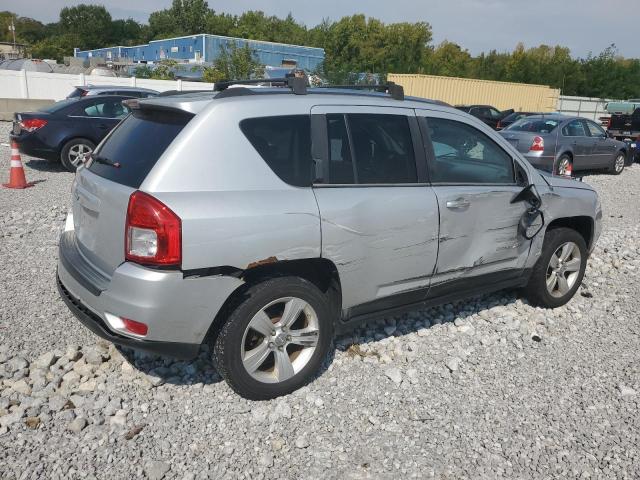 Photo 2 VIN: 1J4NF1FB3BD215560 - JEEP COMPASS 