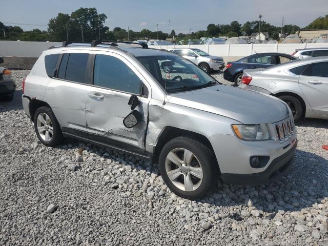 Photo 3 VIN: 1J4NF1FB3BD215560 - JEEP COMPASS 