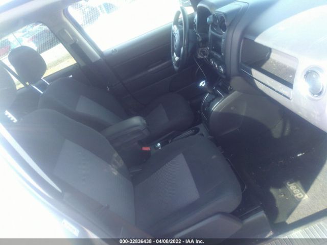 Photo 4 VIN: 1J4NF1FB3BD283096 - JEEP COMPASS 