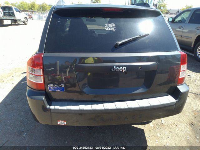 Photo 5 VIN: 1J4NF1FB4AD666074 - JEEP COMPASS 