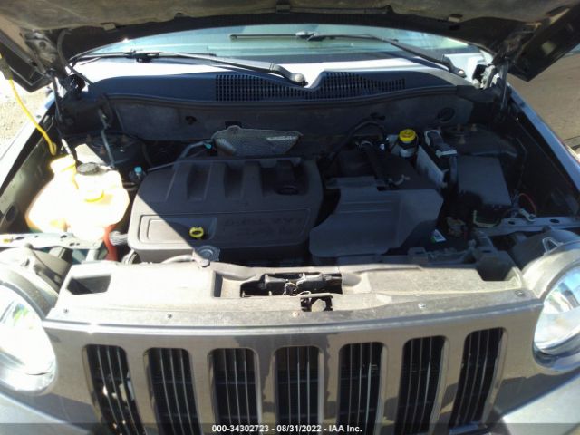 Photo 9 VIN: 1J4NF1FB4AD666074 - JEEP COMPASS 