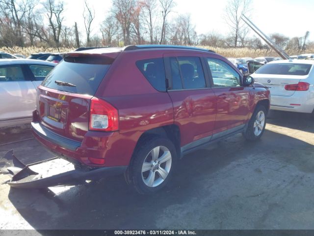 Photo 3 VIN: 1J4NF1FB4BD164554 - JEEP COMPASS 